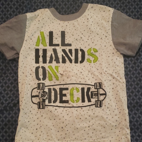 Boys 5T Tshirt bundle - Picture 3 of 7